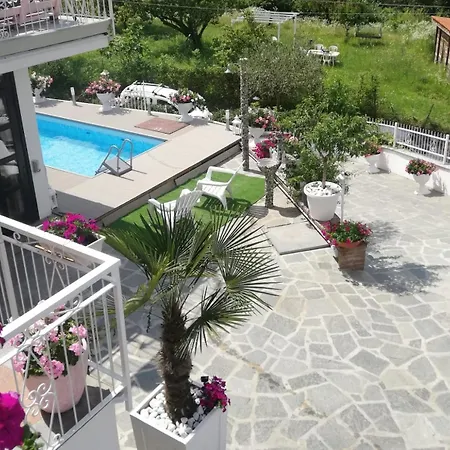 Daire Oasirelax -camera Con Vista A Un Passo Da Torino Pavarolo